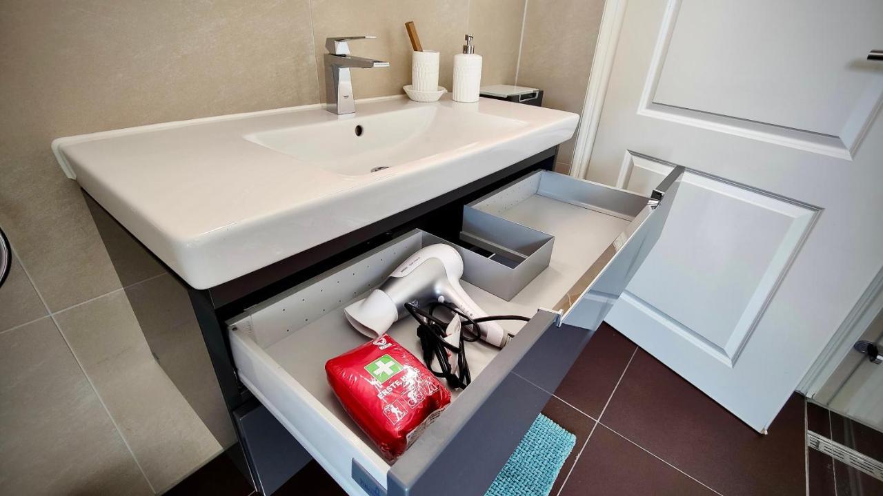 One Apartment'S⎢Neu+Zentral⎢Alberstplatz⎢Altbau โคบวร์ก ภายนอก รูปภาพ