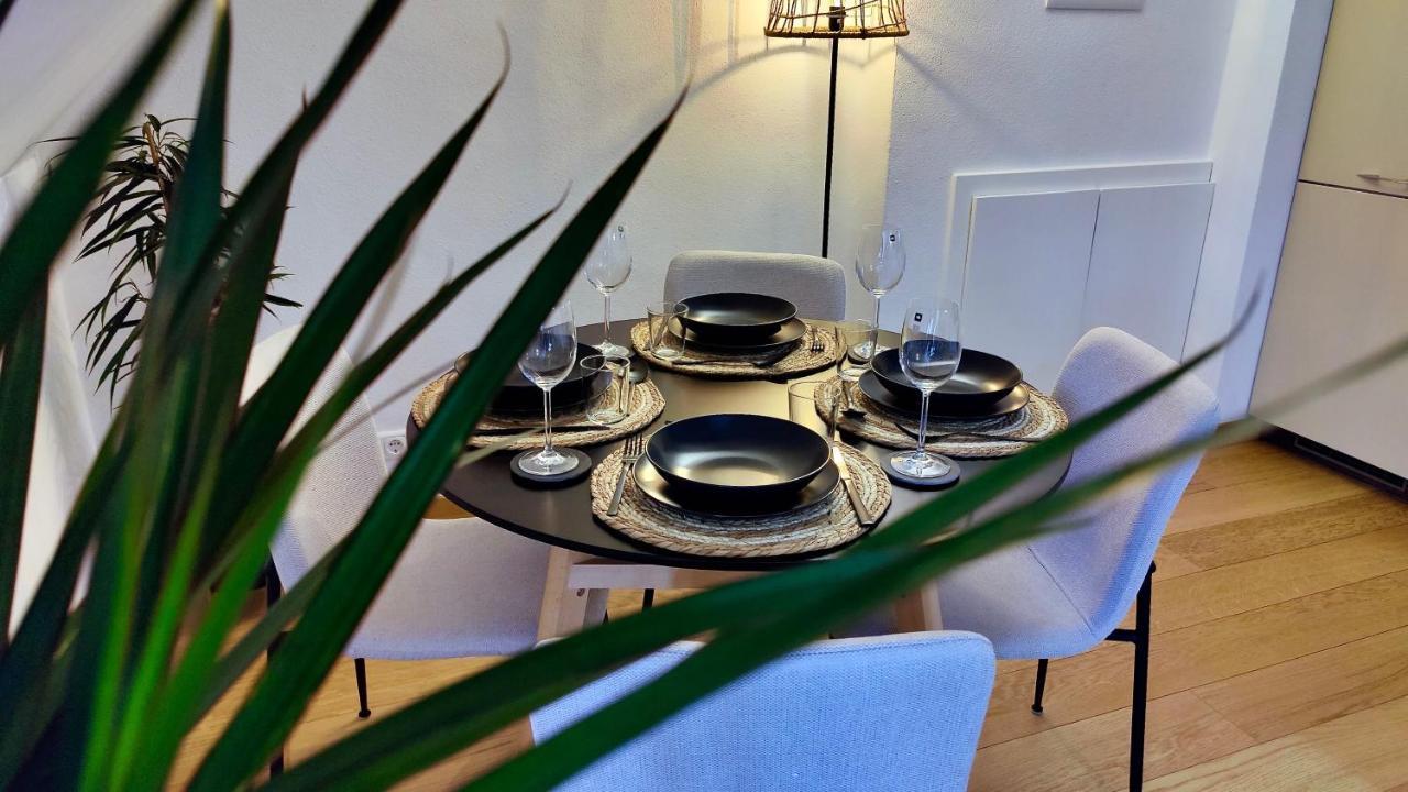 One Apartment'S⎢Neu+Zentral⎢Alberstplatz⎢Altbau โคบวร์ก ภายนอก รูปภาพ